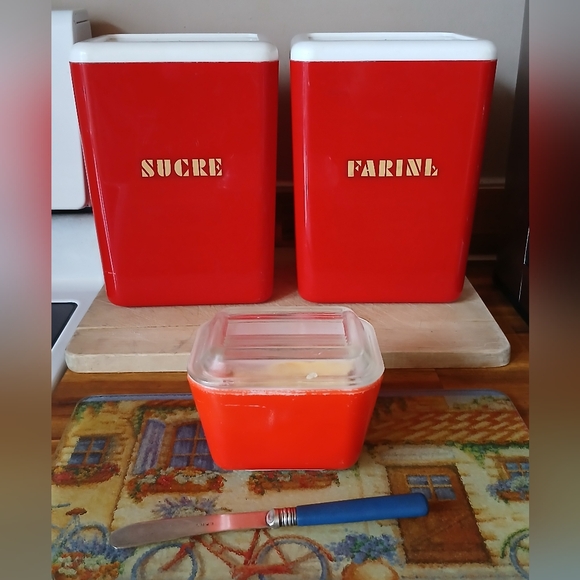 Beacon Other - VTG Beacon Flour And Sugar Canister